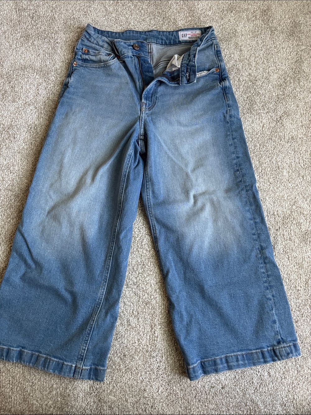 GAP Light Blue Denim Curvy Stride Ankle Jeans